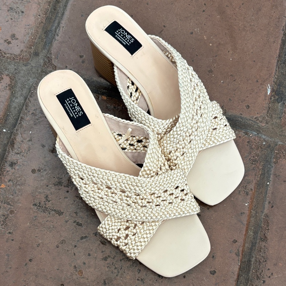Jones New York Women's Cream Woven Mules